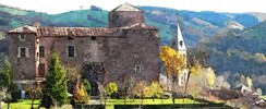 Saint-Izaire castle and archery museum