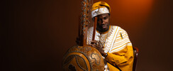 Mamadou dramé   - MEDRA JALY - joueur de kora propose cours / animations