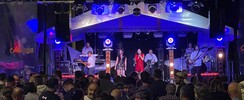 Orchestre Malaga - Orchestre variété festif et rock attractif avec danseuses