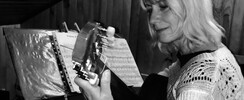 AGNES MALIKIAN - DONNE COURS DE GUITARE CLASSIQUE ET MODERNE