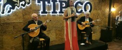 Jenyfer Raínho, chanteuse de Fado. - Spectacle de Fado Traditionnel de Lisbonne