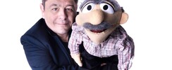 Julien Rouge - chanteur ventriloque