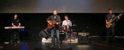 LAUL AND CO - MUSIQUE