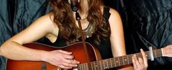 Aline Jolyne - chanson française - anglaise - variétés
