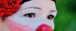 GLOU - Solo tendre et poétique pour un clOwn et son cOr des Alpes