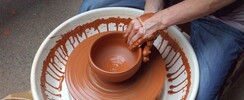 Atelier Terres - Professeur de tournage argile, préparation CAP tourneur