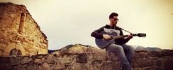 Elyonn L'Enchanteur - Animation musicale -  Chanteur Guitariste reprises pop folk