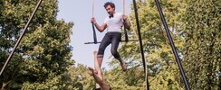 Compagnie Nuvole - Acrobatie aérienne : Tissu, cerceau, corde, trapèze, etc