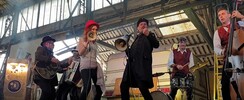 Compagnie Les Comètes - Tango & Dinguette / Foutoir Caravane