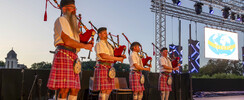 PIPING ORCHESTRA  - Ensemble de cornemuses et autres instruments
