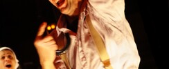 Cie Circ'Hulon - Spectacle cirque théâtre et musique 