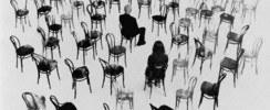 Les Chaises