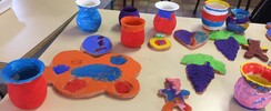 Swing Loisirs Animations - Cours d'arts plastiques : peinture, poterie, craie, land art