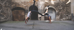 ACROBATE CIRCUS - FORMATION EN ACROBATIE ET MOUVEMENTS ACROBATIQUES