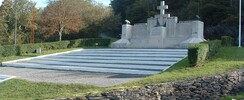 Le Monument aux Morts du Maquis des Manises et le Calvaire des Manises