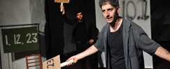 MODE D’EMPLOI POUR METTEUR EN SCÈNE EN TEMPS DE GUERRE