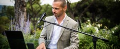 Germain - chanteur et pianiste