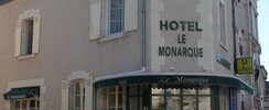 Hôtel Logis Le Monarque***