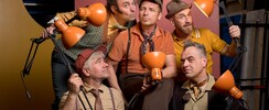 LUMIÈRES / LES FOUTEURS DE JOIE