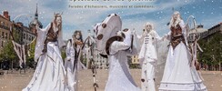 Bélériand - Déambulation blanche d'échassiers et musiciens