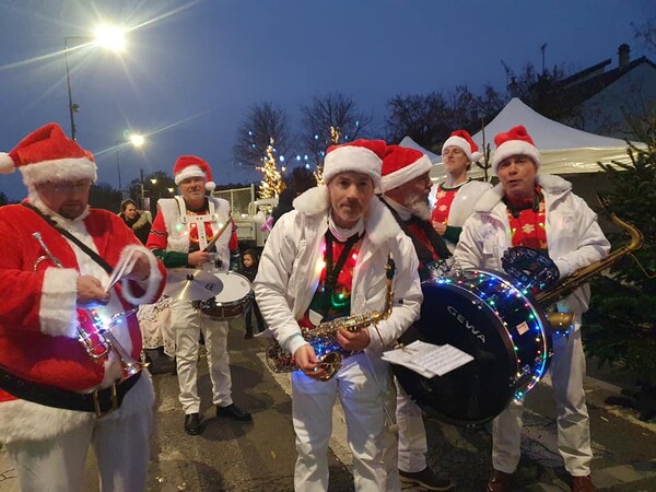 FANFARE NOEL - CIE WIM