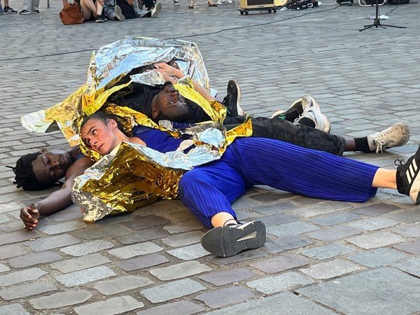 Compagnie l'Êttre-Louve - "Corps de - Les déplacements du vivant"