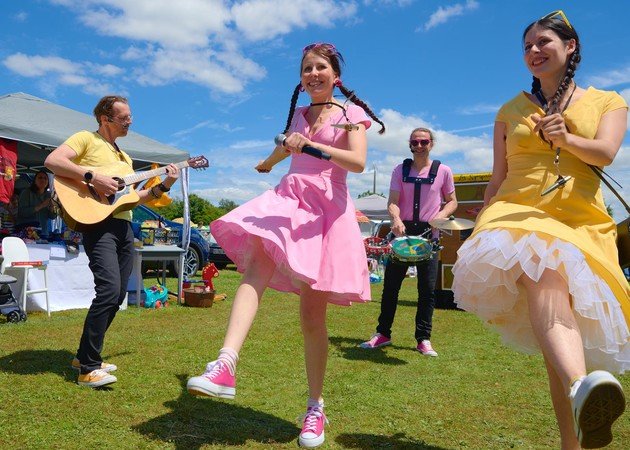 Les Sympatifs - Animation musicale en déambulation 