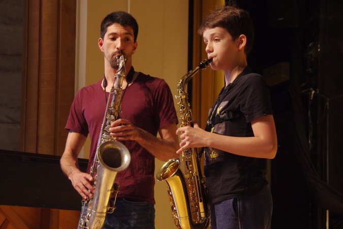 Association Enac - Cours particuliers de saxophone en salle ou à domicile