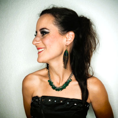 Jolenina - Chanteuse 