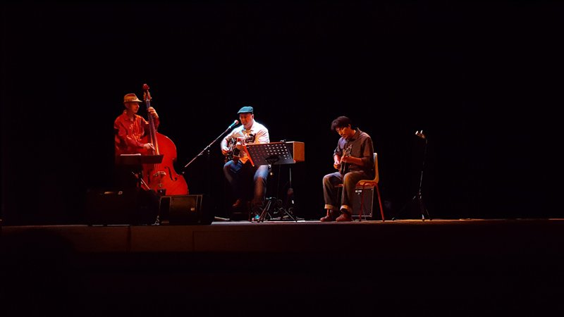 TRIO SWING  GUITAR - JAZZ SWING