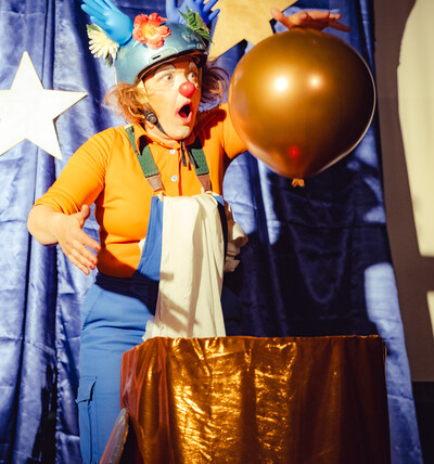 Cie La Siphonée - Spectacle de Clown Miss Terre