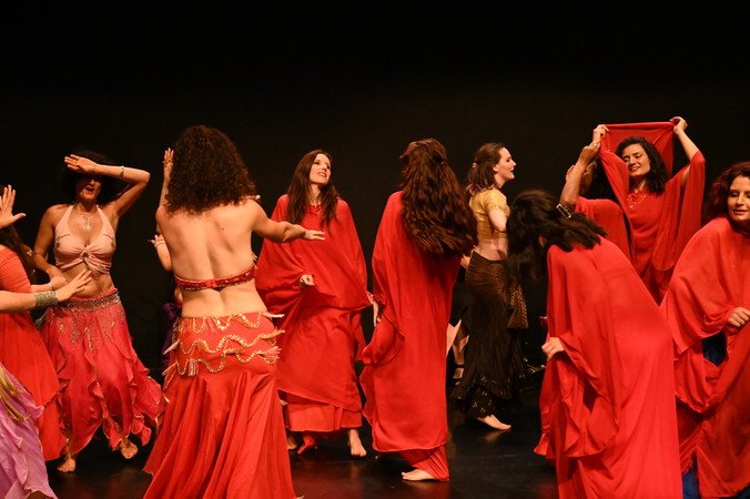 Ibtissem - Cours de danse orientale à Toulouse et Montech