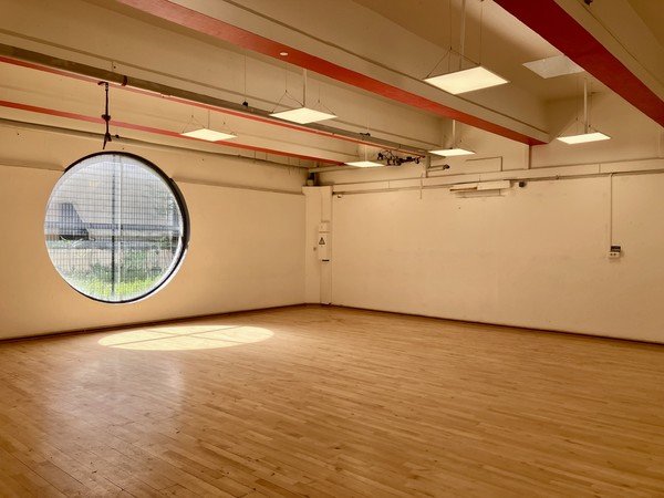 salle de répétitions, ateliers, (danse, théâtre, etc)