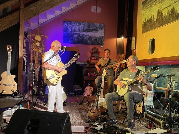 Erick New Trio - La vie, quoi d'autre ! Un concert de 25 chansons originales