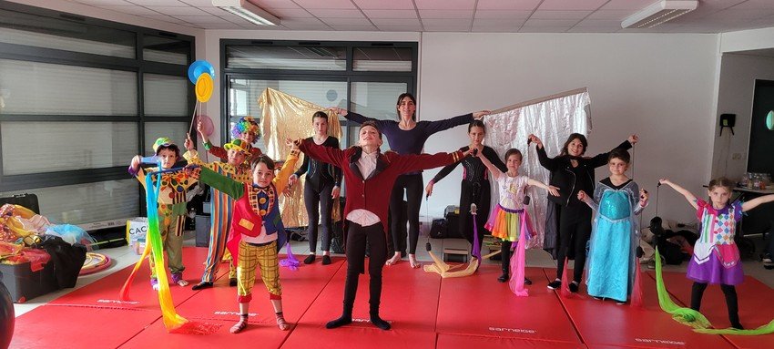 Cirque hebdomadaire - Cours de cirque 2026-27