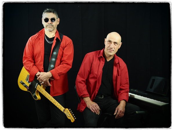Cie les mangeurs d'avions - le Duo de Poche