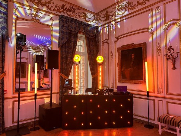 Jour Précieux DJ Paris - DJ Haut de gamme pour tous évènements