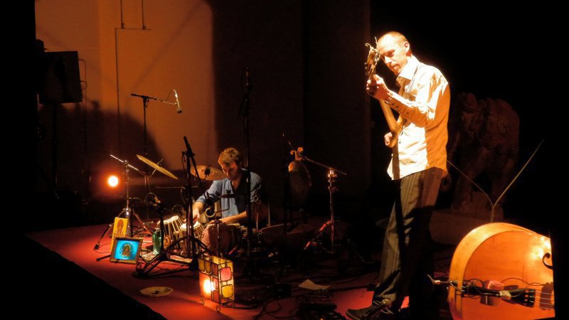 saundatti after beat - jazz d'oustanie duo contrebasse basse et tablas ( musique du monde)