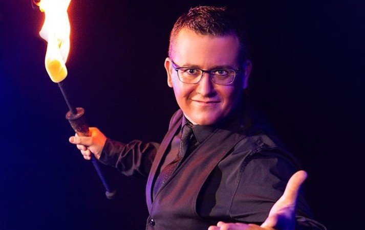 Pierrafeu - Illusionniste,comédie magique, Magie théâtralisée 