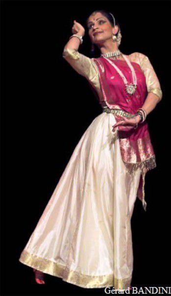Sharmila Sharma - Cours de Kathak Danse classique du Nord de l'Inde