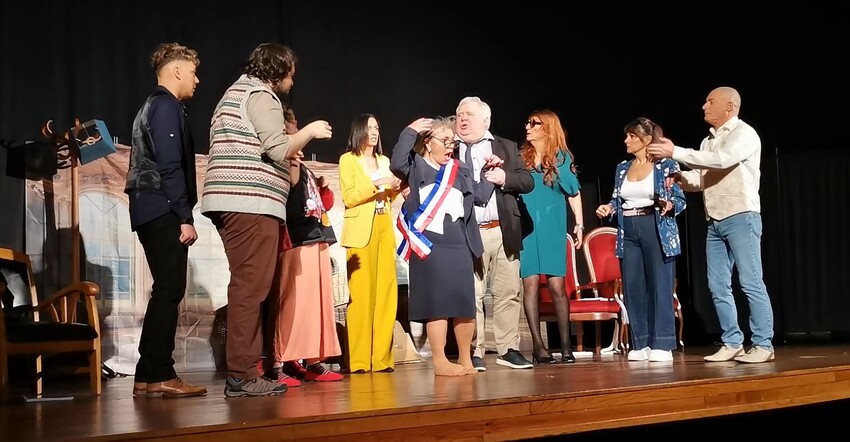 VISIONS D'ARTISTES - COURS DE THEÂTRE ADULTES