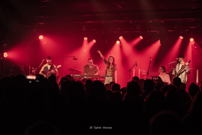 Paris Sockets - Pop / Funk 
