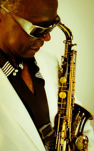 Roger Kom - Jazz Afrobeat Band