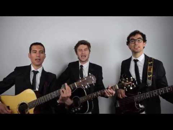 SGT. PEPPER - TRIBUTE BEATLES ACOUSTIQUE