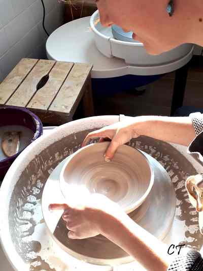 Atelier Créative Terre - Cours autour de la terre : tournage, sculpture près de Paris