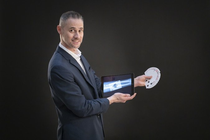 JC Tomassini - Magie numérique - magie digitale - Magicien IPAD