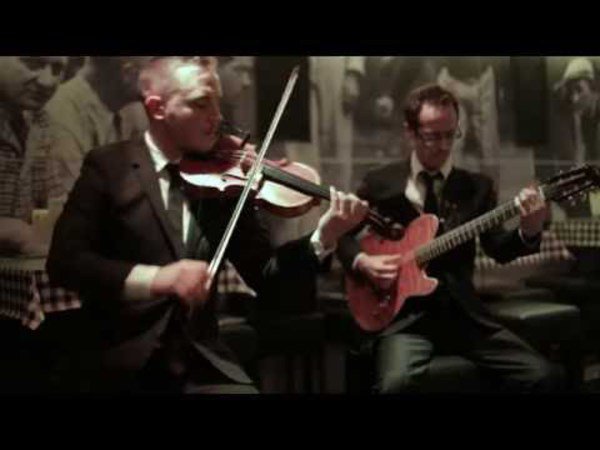 Duo acoustique Two Of Us