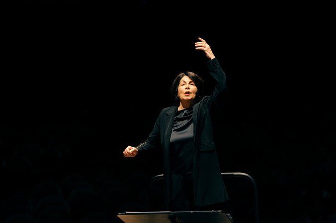 Paris Mozart Orchestra / Claire Gibault / Jiajing Lai