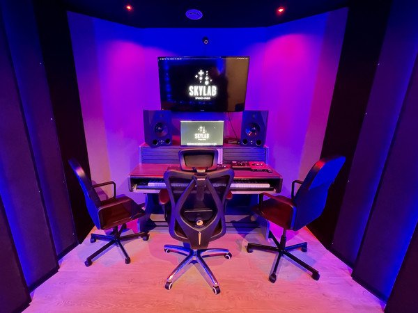  SKYLAB STUDIOS - Studio d'enregistrement professionnel équipé à louer