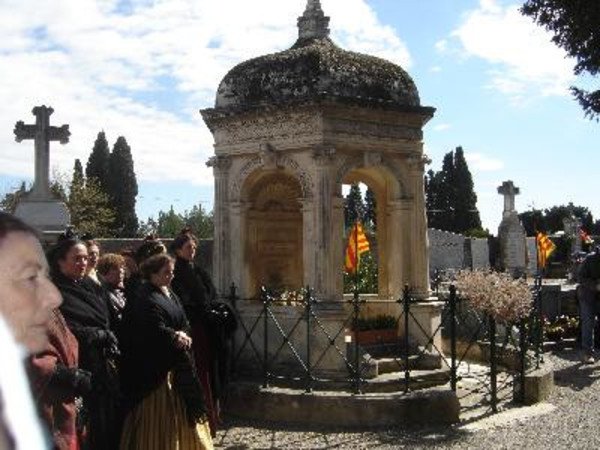 Tombeau de Frédéric Mistral
